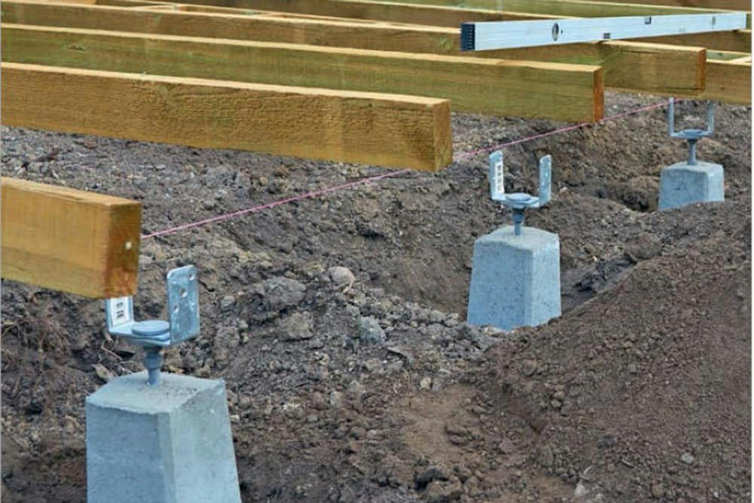 Rakenna terassille tukeva perustus Rakenna terassille tukeva perustus